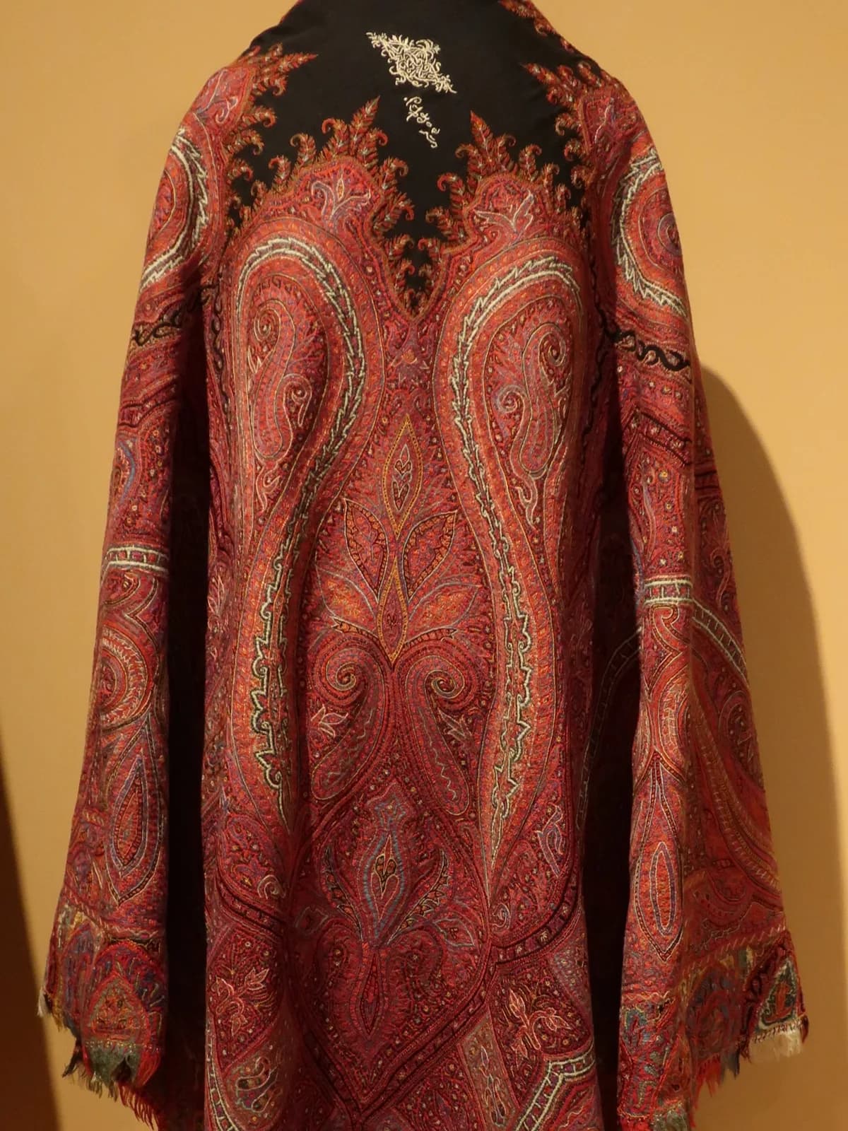Shahi Jamawar Shawl — Crimson