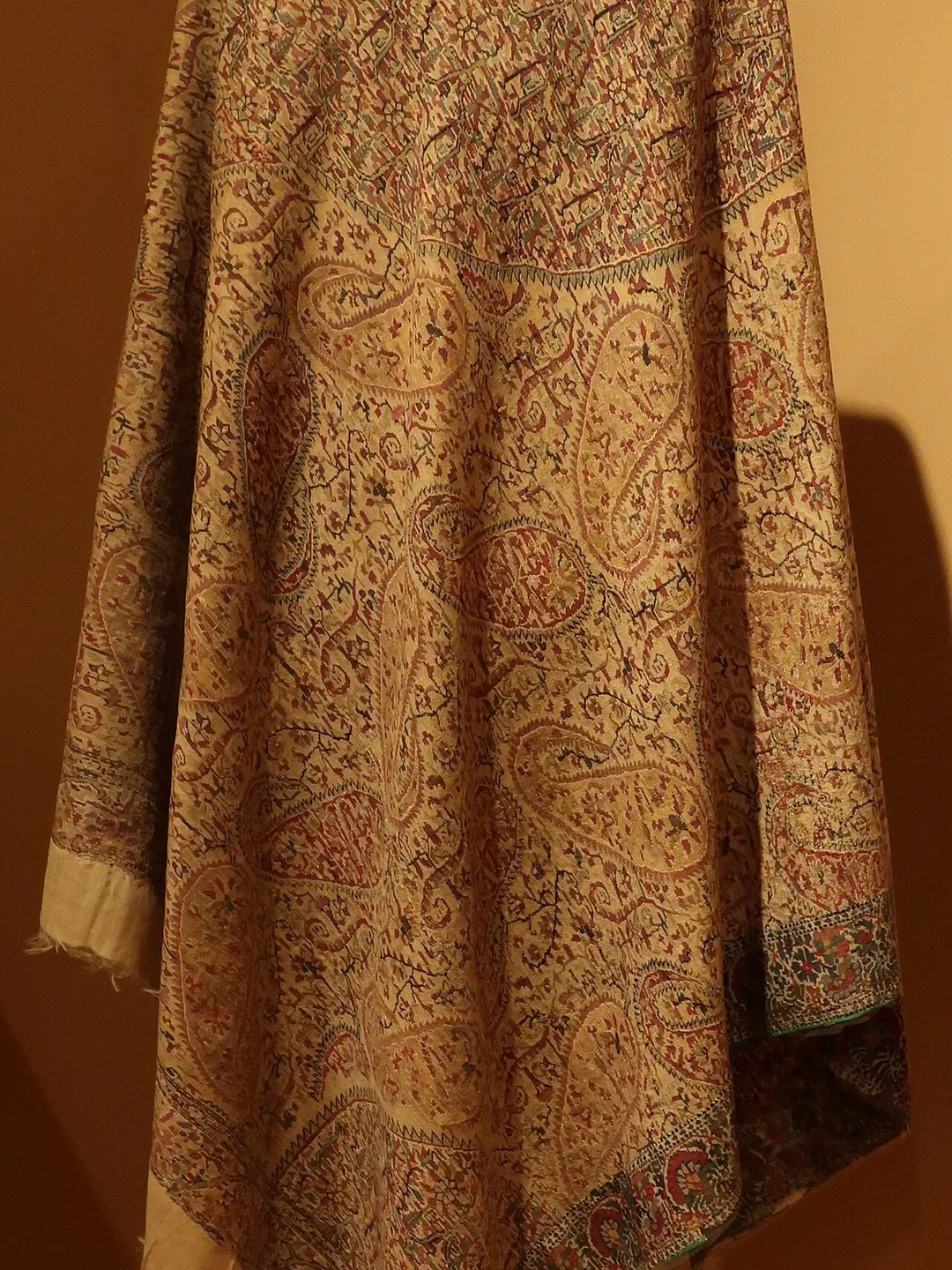 Folk tales, woven in wool